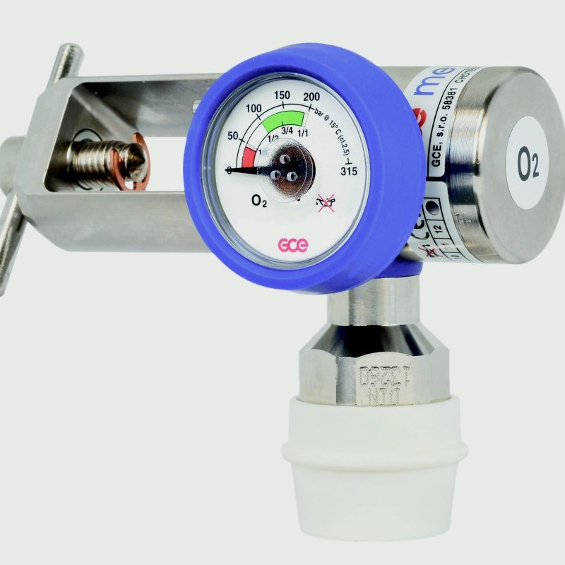 medical oxygen regulator 0–25 l/min – pin index inlet, 9/16″ hose nipple outlet, 300 bar